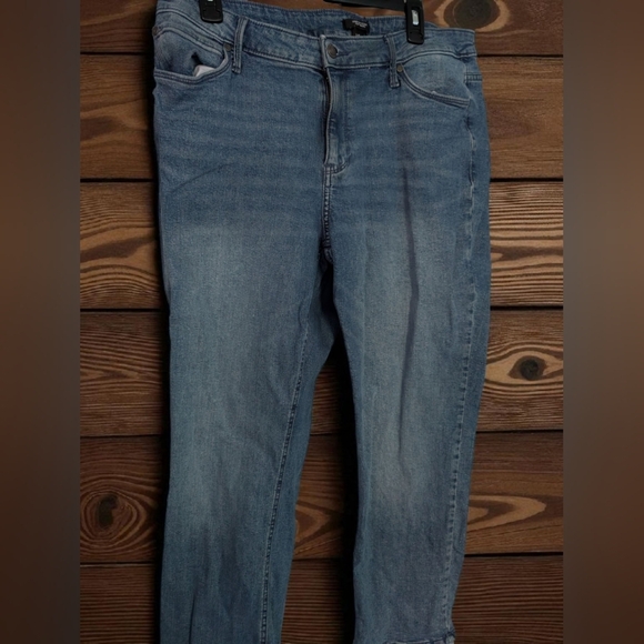 Simply Vera Vera Wang Mid-Rise Slim Straight Blue Jeans Size 14 (EUC) - Picture 5 of 9